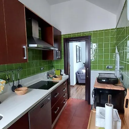Descalzos Free Parking Apartment